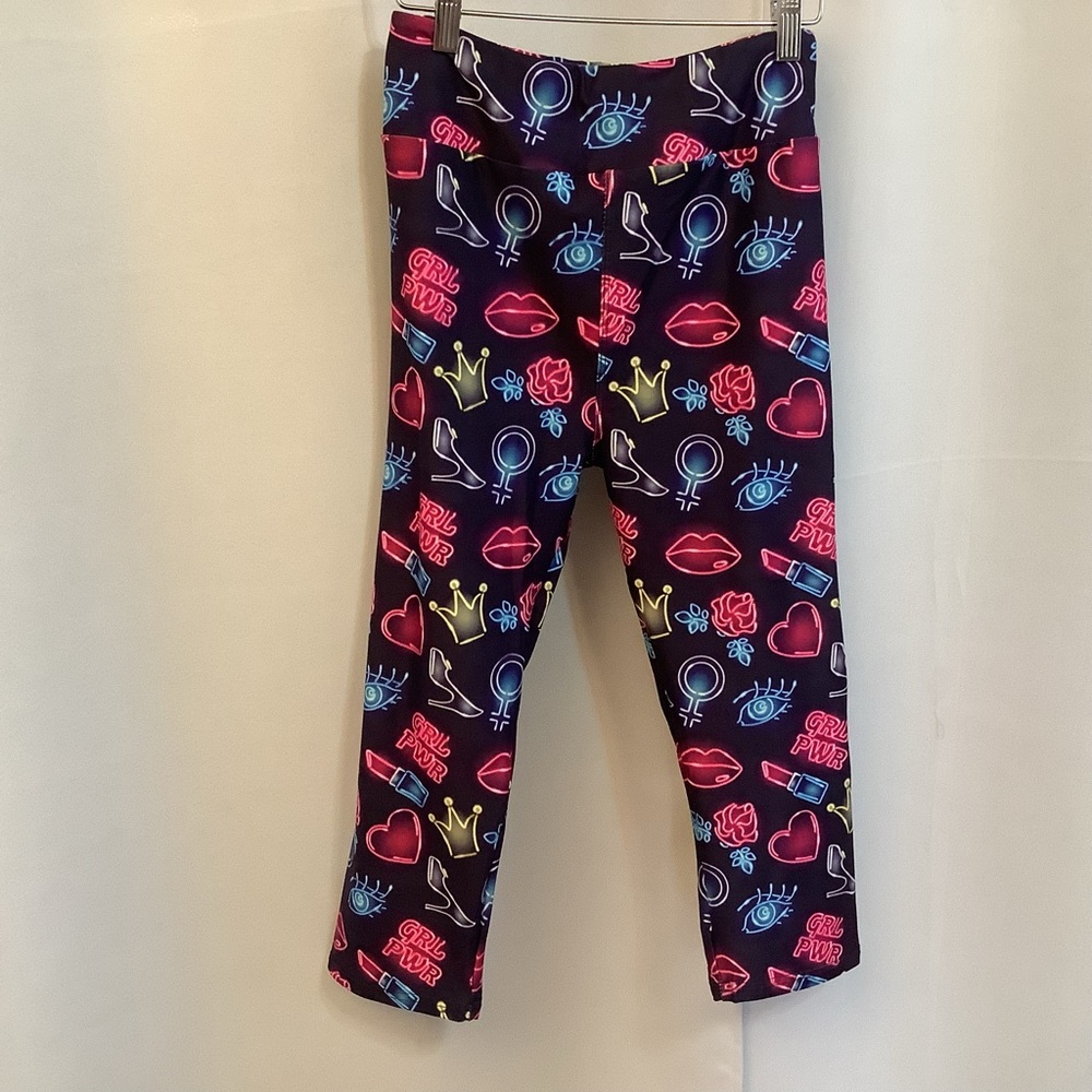 Luv21 Legging Capris Cropped Women’s Yoga Size Plus/Curvy Cosmetic Pattern